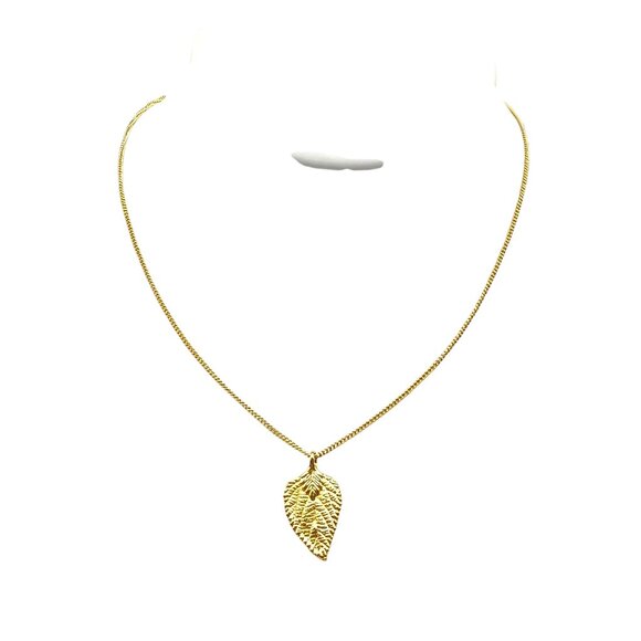 Vintage Gold-Tone Leaf Pendant Necklace with Delicate Chain - Picture 2 of 3